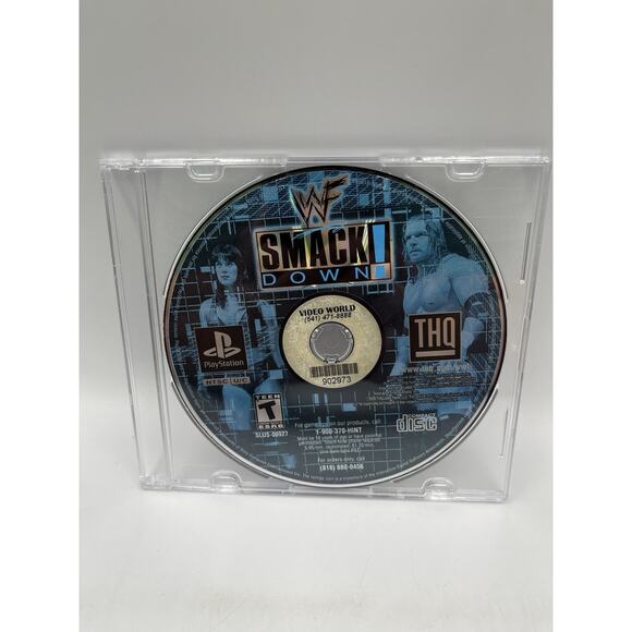 WWF SmackDown (Sony PlayStation 1, 2000) Disc And Case. No Manual - Picture 1 of 4